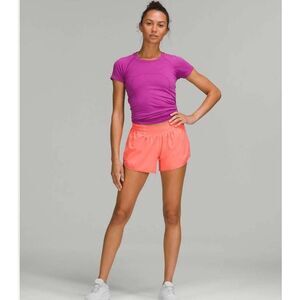Lululemon Hotty Hot Low Rise Short Size 6